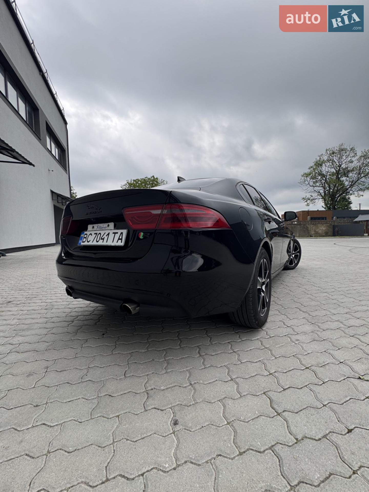 2017 Jaguar XE - мініатюра 9
