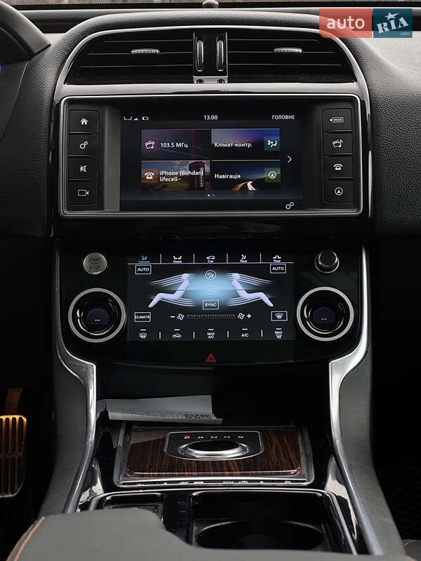 Седан Jaguar XE 2017 в Трускавце фото 18 Седан Jaguar XE 2017 в Трускавце