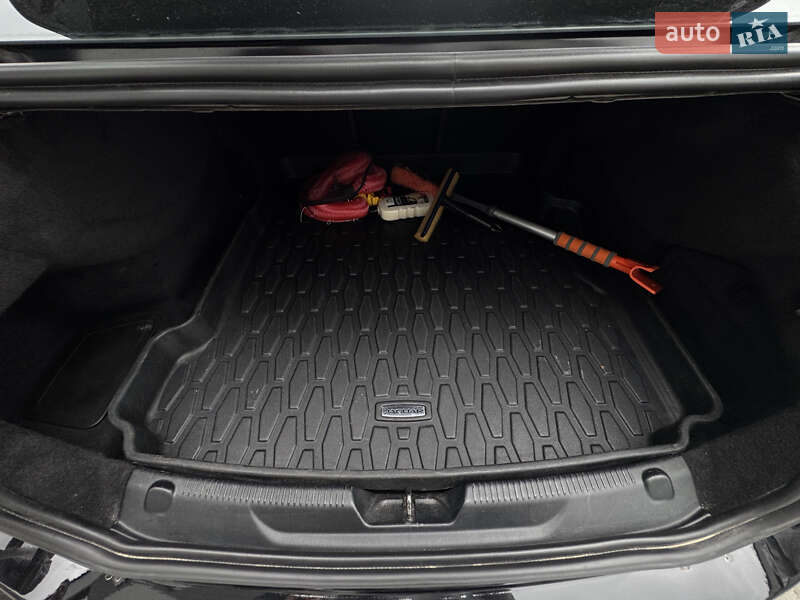 Седан Jaguar XE 2017 в Трускавце фото 26 Седан Jaguar XE 2017 в Трускавце