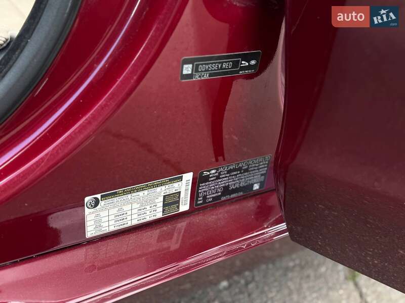 Седан Jaguar XE 2016 в Переяславе
