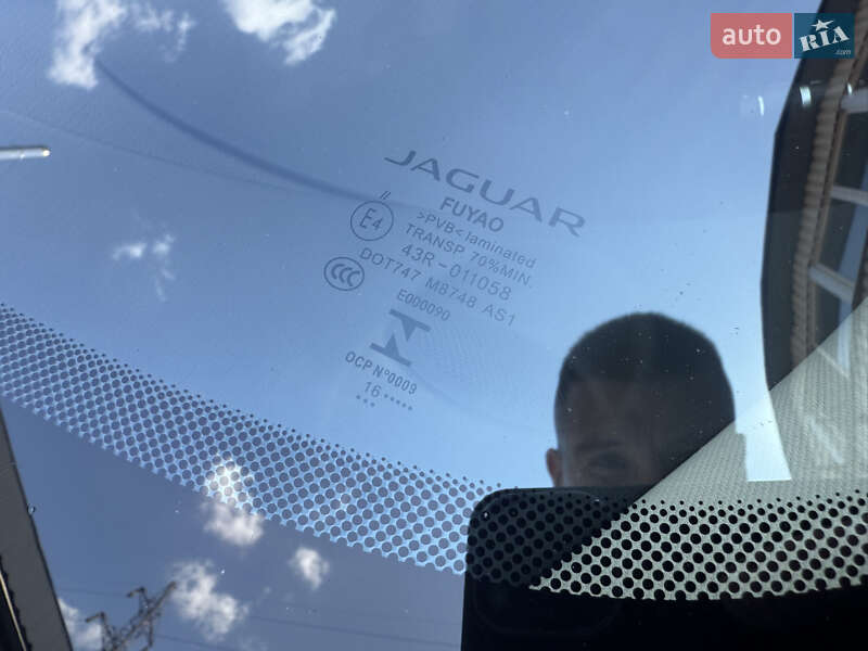 Седан Jaguar XE 2016 в Киеве фото 48 Седан Jaguar XE 2016 в Киеве