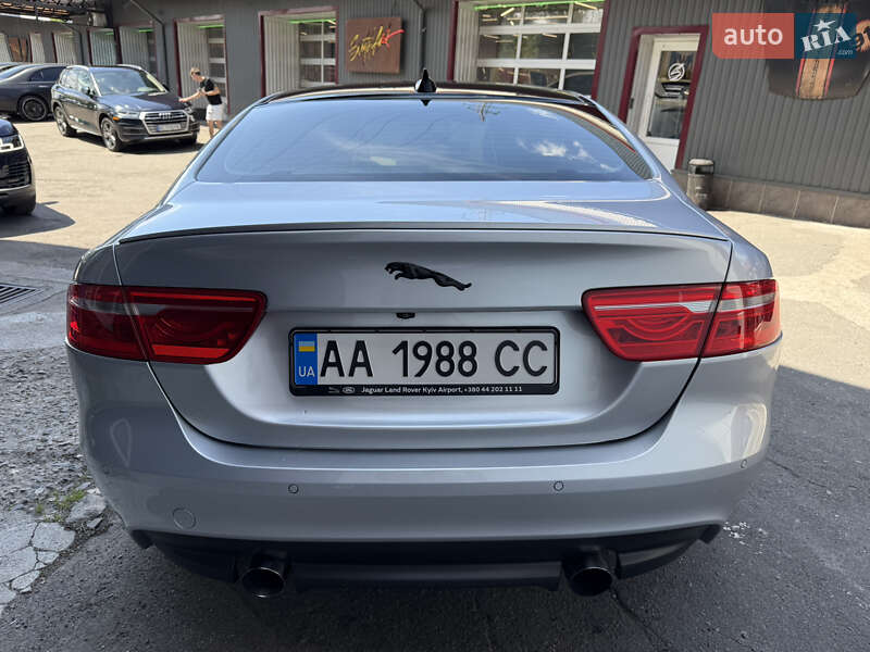 Седан Jaguar XE 2016 в Киеве фото 28 Седан Jaguar XE 2016 в Киеве