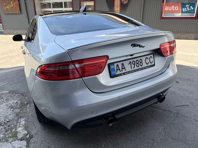 Седан Jaguar XE 2016 в Киеве фото 31 Седан Jaguar XE 2016 в Киеве