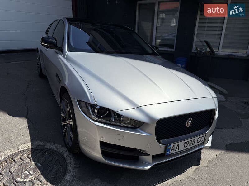 Седан Jaguar XE 2016 в Киеве фото 19 Седан Jaguar XE 2016 в Киеве