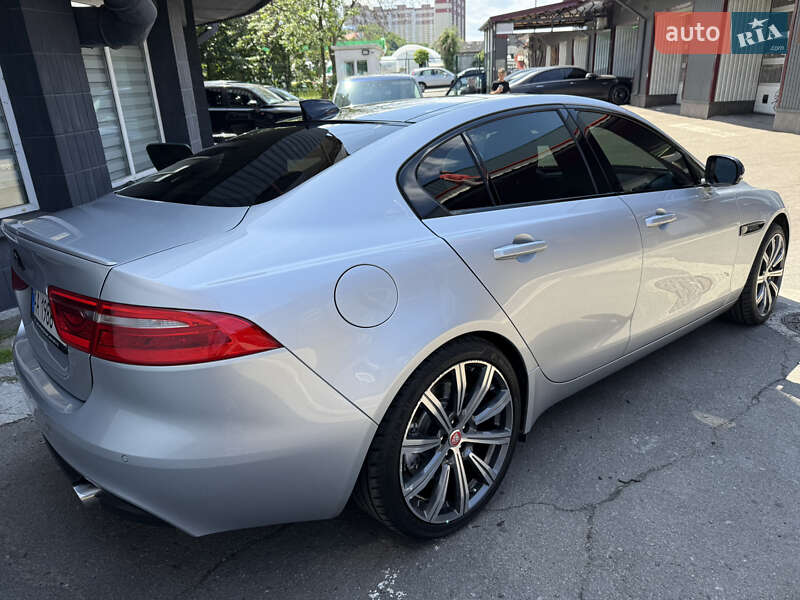 Седан Jaguar XE 2016 в Киеве фото 25 Седан Jaguar XE 2016 в Киеве