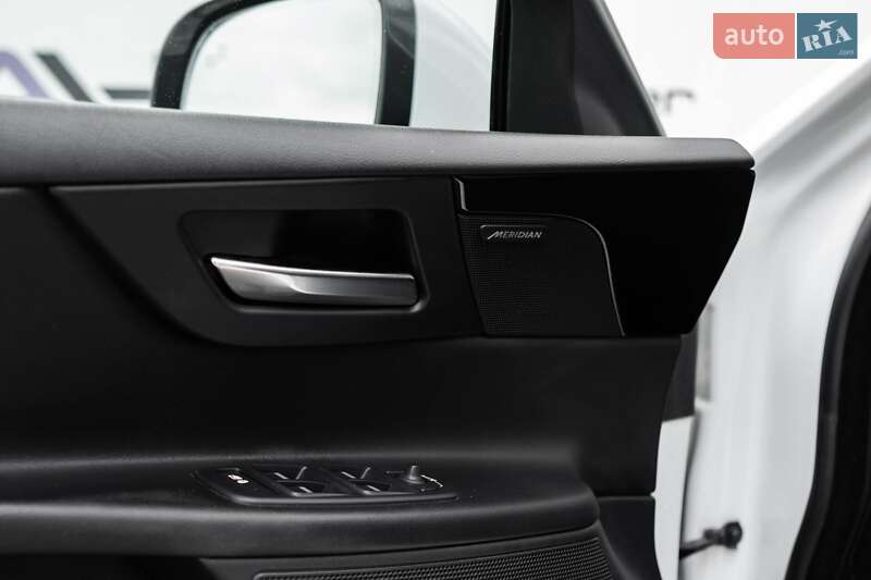 Седан Jaguar XE 2018 в Киеве