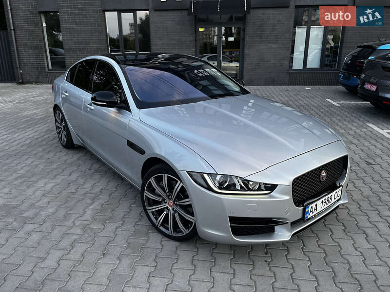 Седан Jaguar XE 2016 в Киеве фото 5 Седан Jaguar XE 2016 в Киеве
