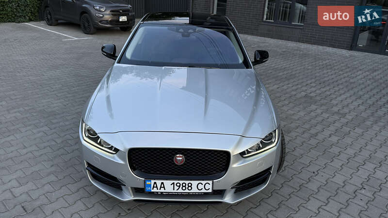 Седан Jaguar XE 2016 в Киеве фото 12 Седан Jaguar XE 2016 в Киеве