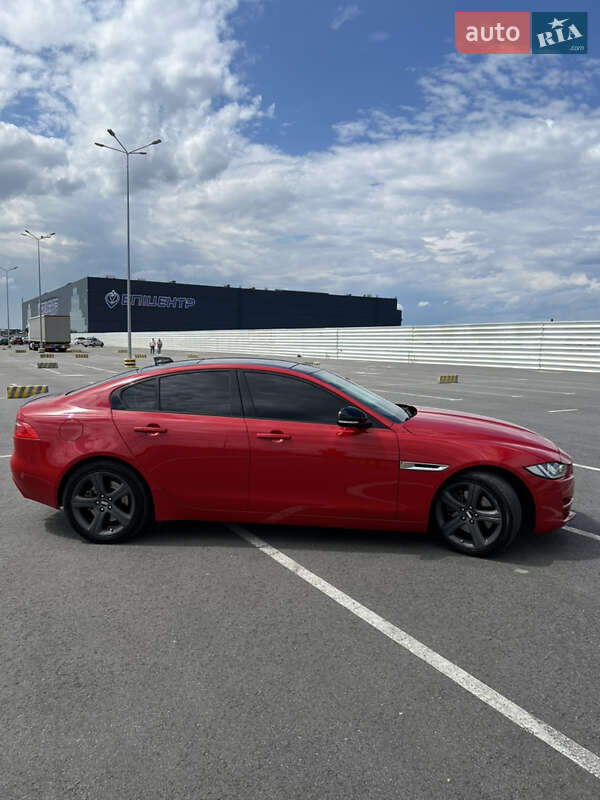 Седан Jaguar XE 2018 в Львове фото 4 Седан Jaguar XE 2018 в Львове