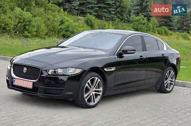 Седан Jaguar XE 2016 в Тернополе