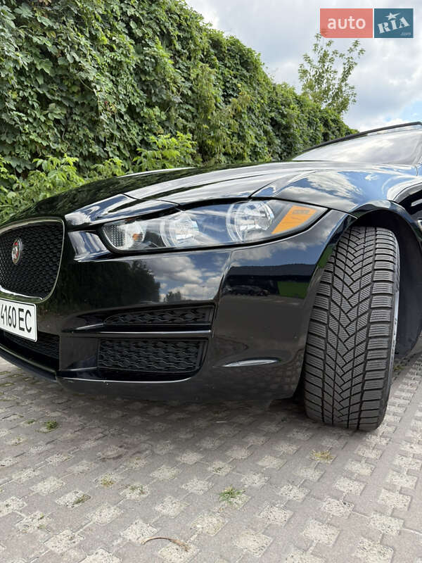 Седан Jaguar XE 2017 в Киеве фото 2 Седан Jaguar XE 2017 в Киеве