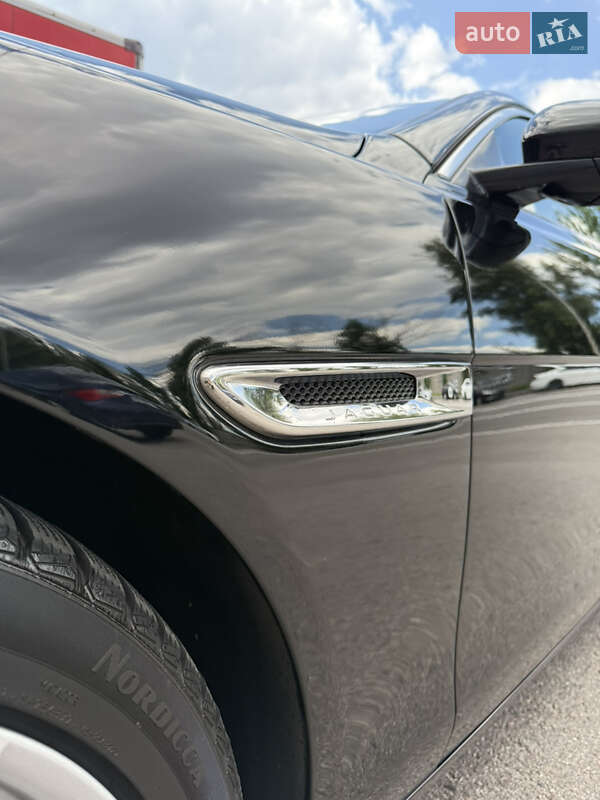 Седан Jaguar XE 2017 в Киеве фото 7 Седан Jaguar XE 2017 в Киеве