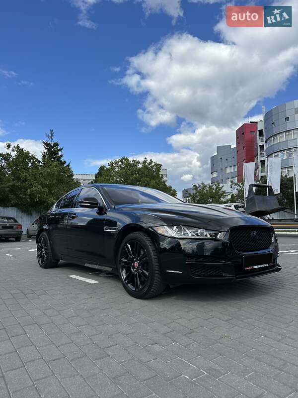 Седан Jaguar XE 2017 в Киеве фото 3 Седан Jaguar XE 2017 в Киеве