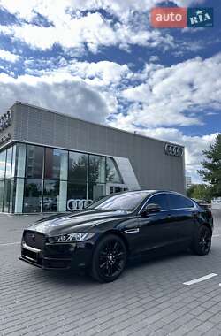 Седан Jaguar XE 2017 в Києві