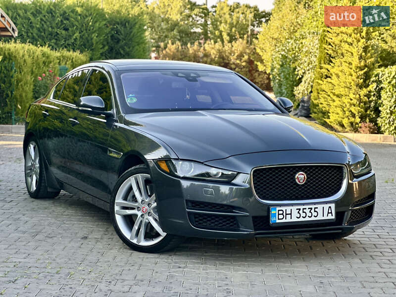 Jaguar XE 2016