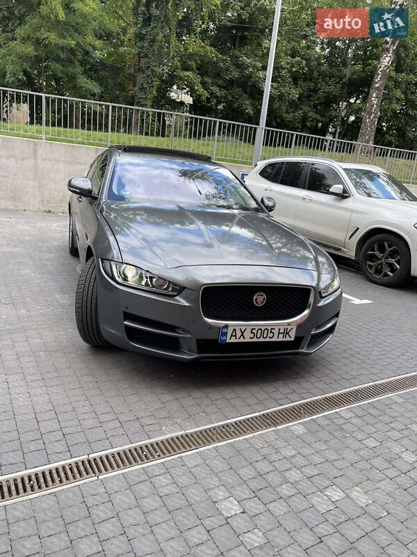 Седан Jaguar XE 2017 в Львове фото 4 Седан Jaguar XE 2017 в Львове