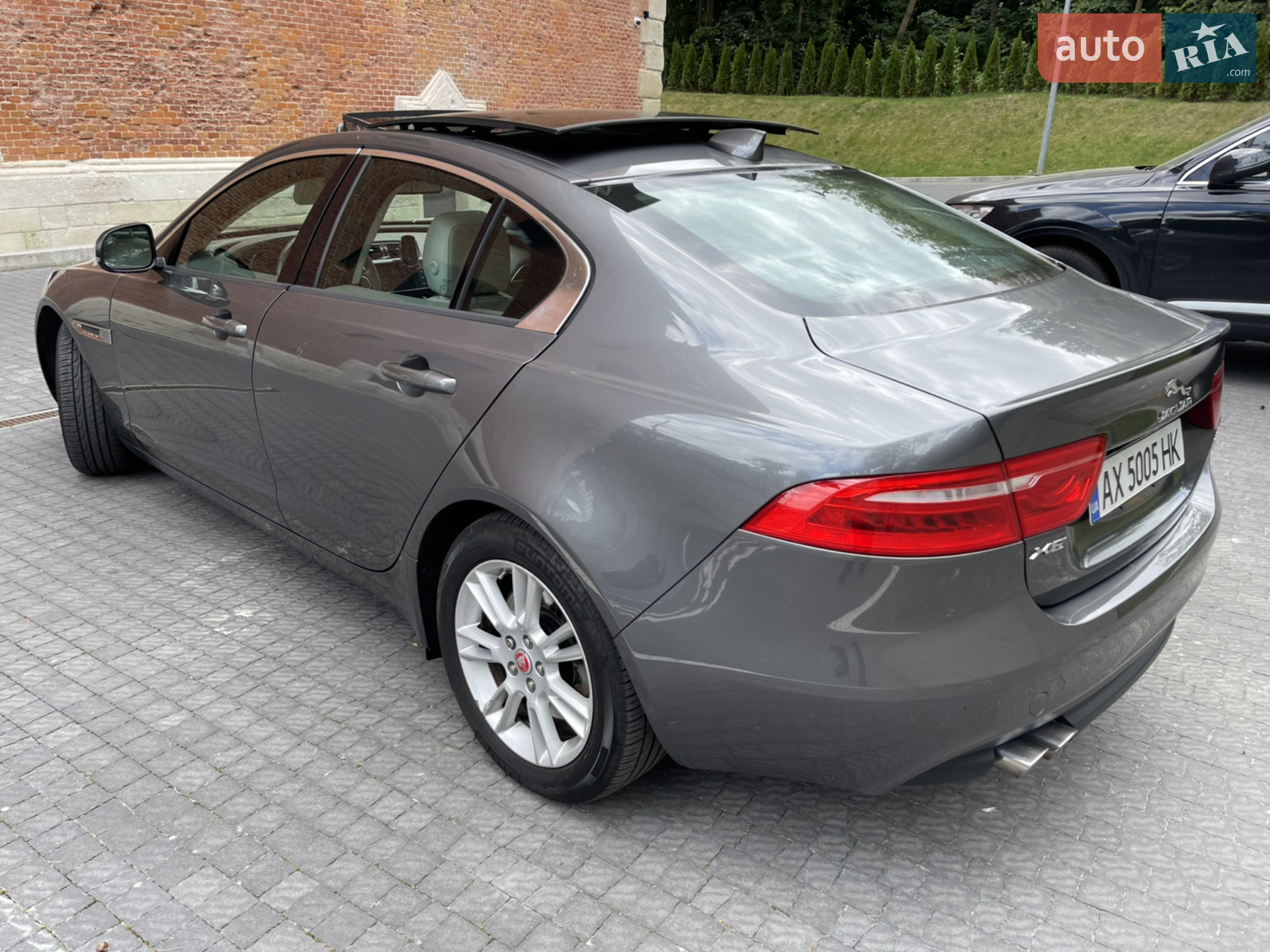 2017 Jaguar XE - мініатюра 25