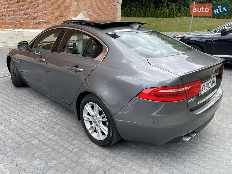 Седан Jaguar XE 2017 в Львове фото 25 Седан Jaguar XE 2017 в Львове