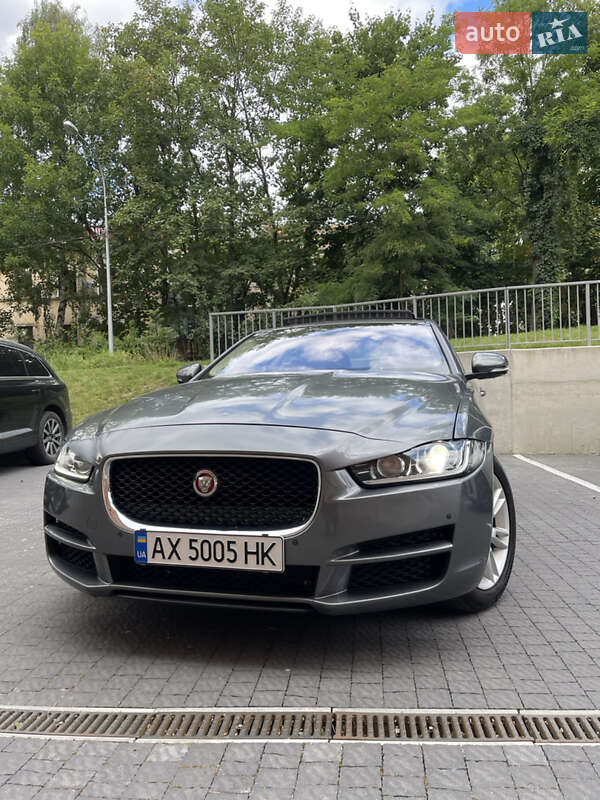 Седан Jaguar XE 2017 в Львове фото 30 Седан Jaguar XE 2017 в Львове
