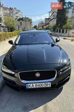 Седан Jaguar XE 2016 в Києві