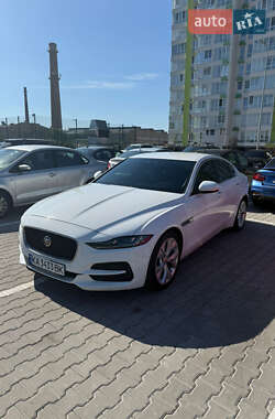 Седан Jaguar XE 2020 в Києві