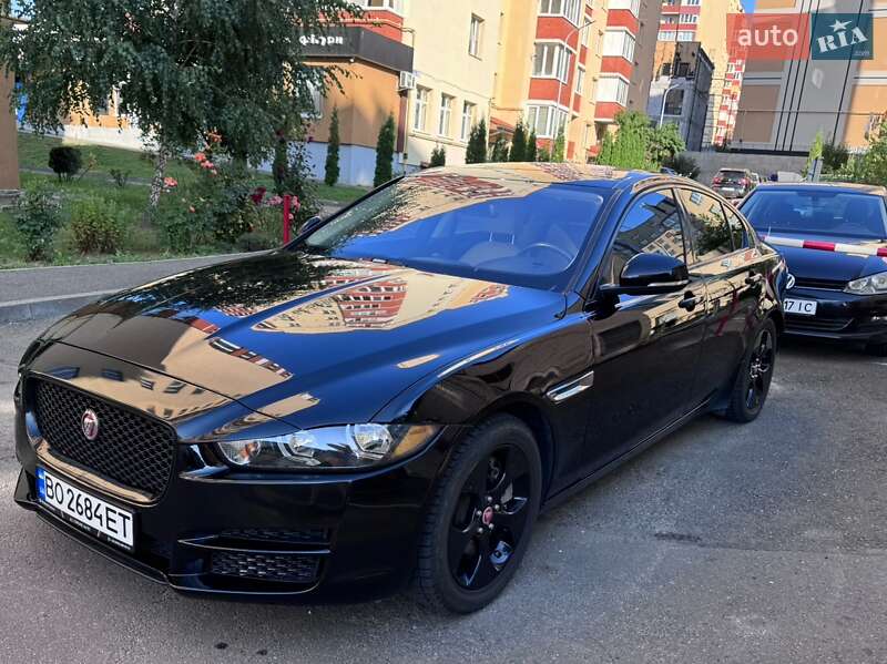 Jaguar XE 2017