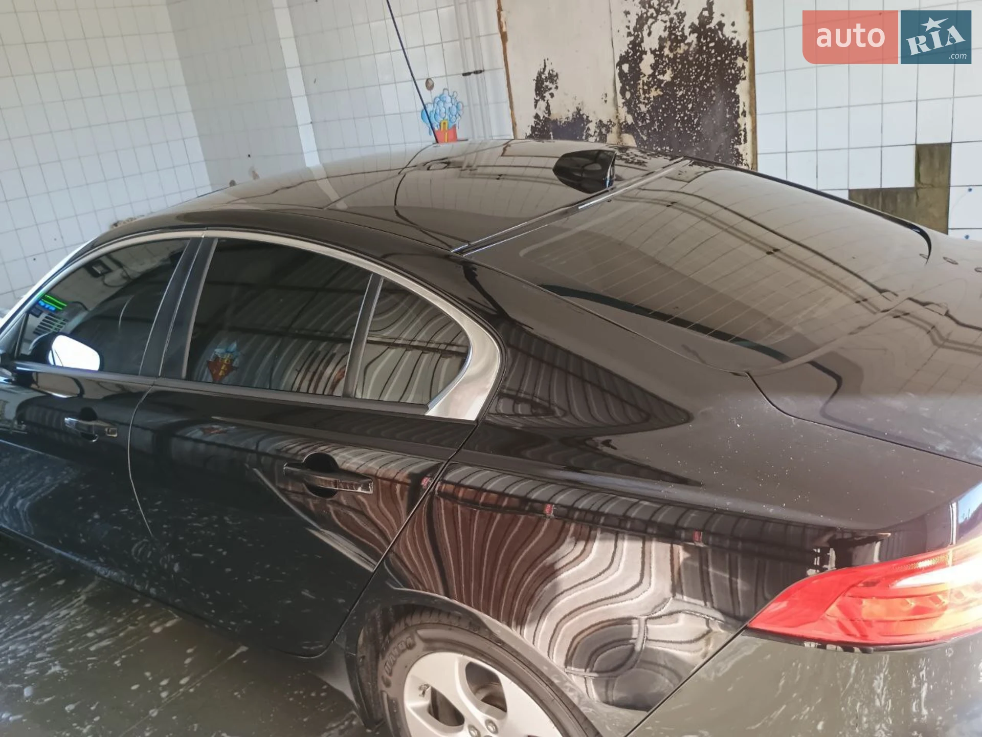 2017 Jaguar XE - мініатюра 5