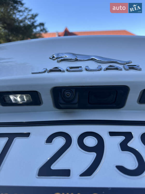 Седан Jaguar XE 2016 в Львові фото 19 Седан Jaguar XE 2016 в Львові