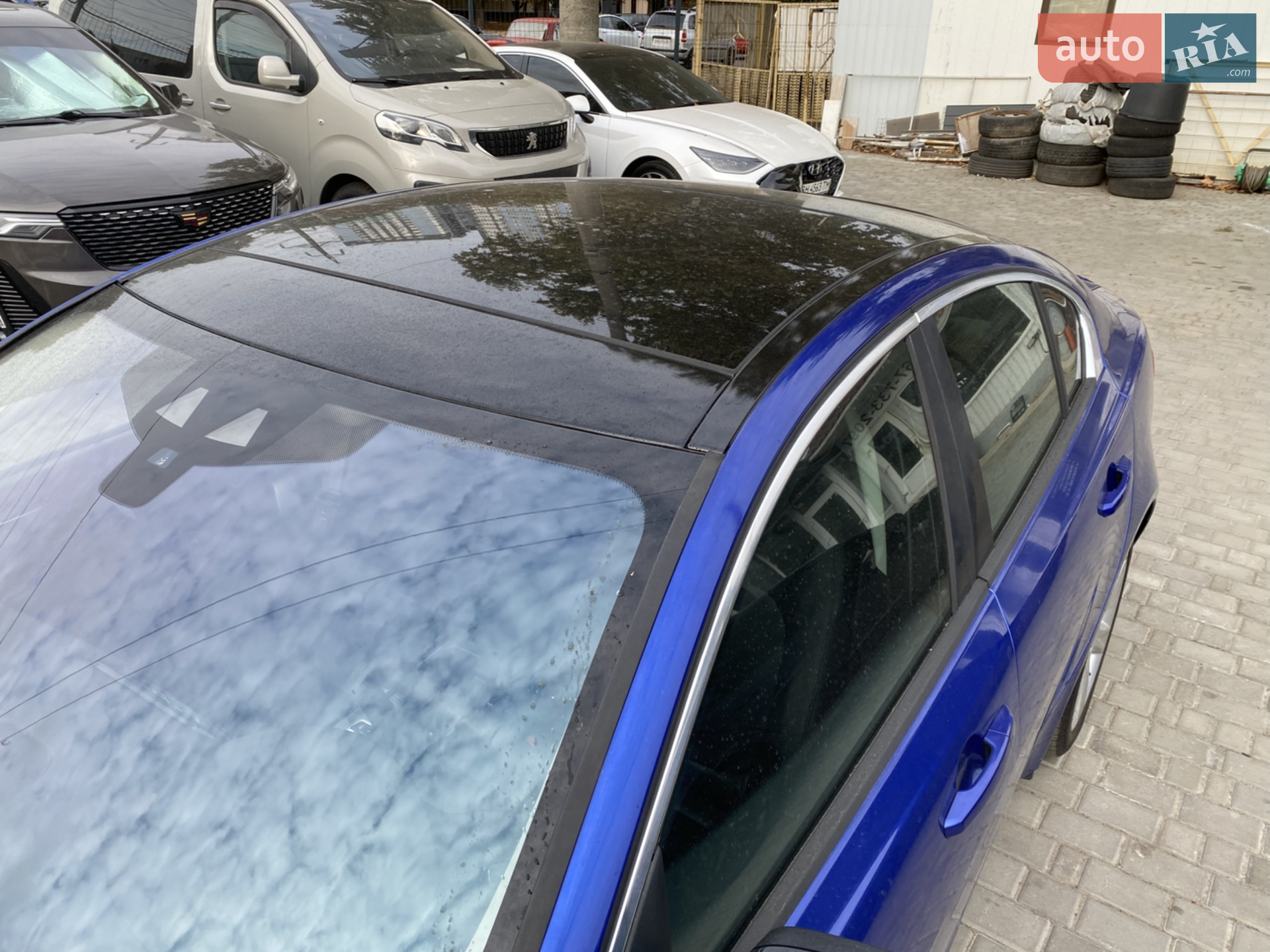 2018 Jaguar XE - мініатюра 2