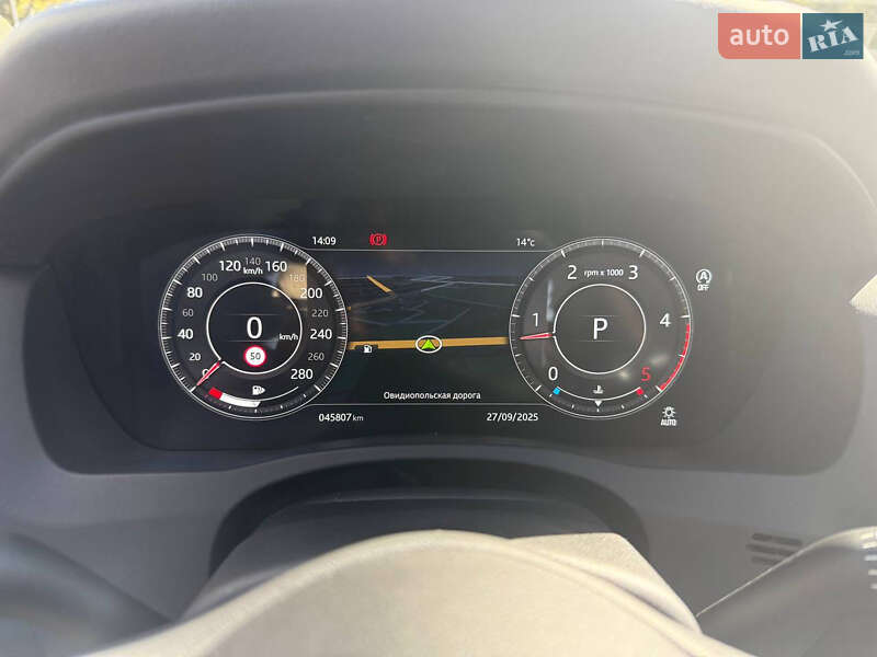 Седан Jaguar XE 2019 в Одесі