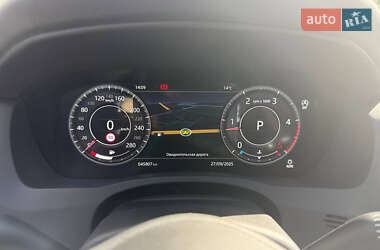 Седан Jaguar XE 2019 в 