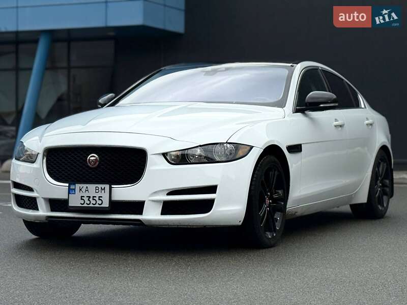 Jaguar XE 2017