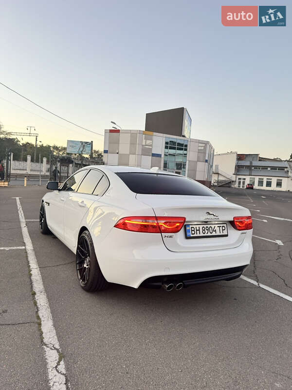 Седан Jaguar XE 2016 в Одесі фото 8 Седан Jaguar XE 2016 в Одесі