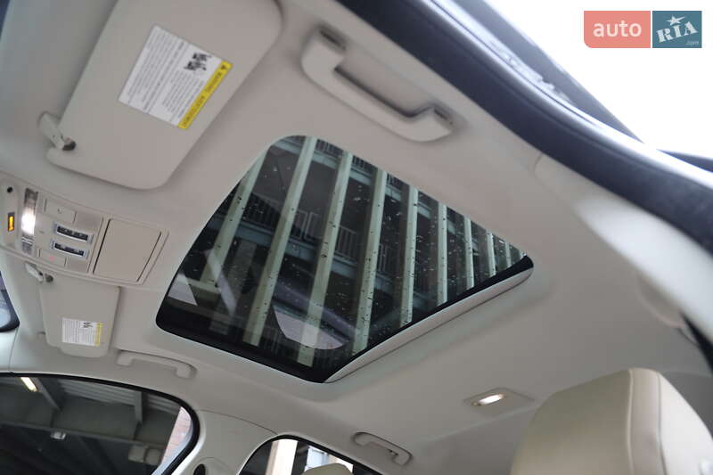 Седан Jaguar XE 2016 в Харкові