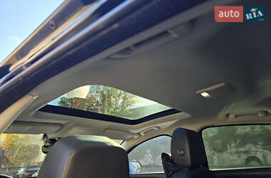 Седан Jaguar XE 2019 в 