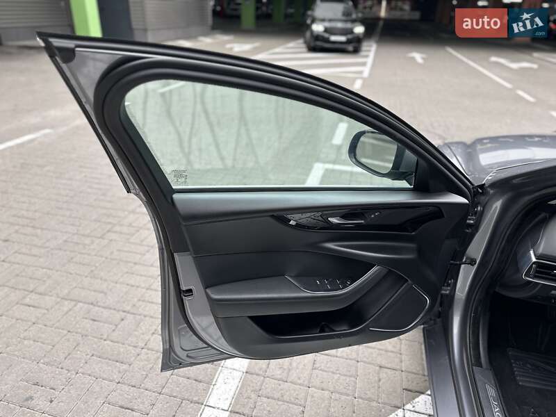 Седан Jaguar XE 2020 в Києві