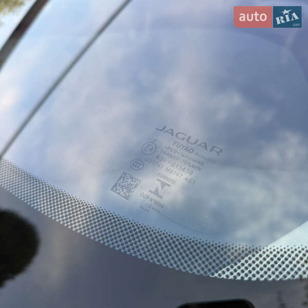 Седан Jaguar XE 2020 в Днепре фото 24 Седан Jaguar XE 2020 в Днепре