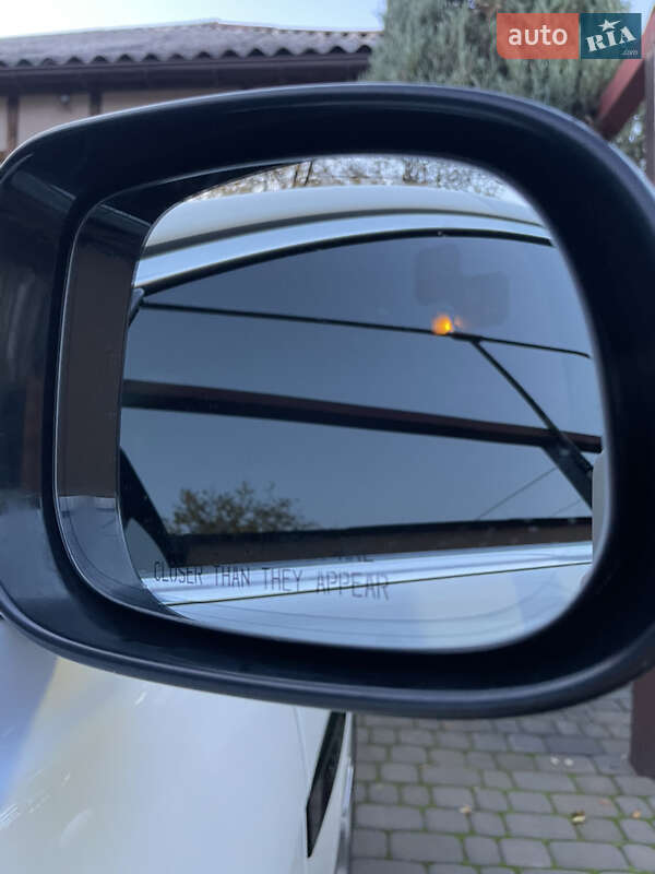 Седан Jaguar XE 2020 в Днепре фото 28 Седан Jaguar XE 2020 в Днепре