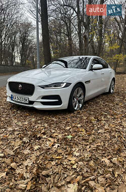 Седан Jaguar XE 2020 в Києві
