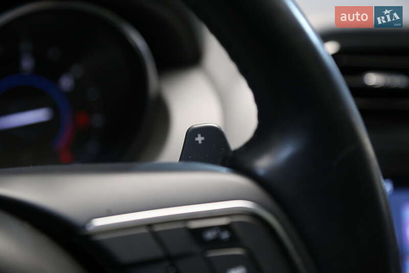 Седан Jaguar XE 2016 в Києві фото 27 Седан Jaguar XE 2016 в Києві