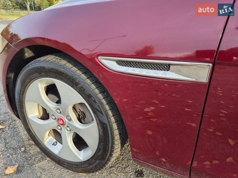 Седан Jaguar XE 2016 в Кременчуці фото 2 Седан Jaguar XE 2016 в Кременчуці
