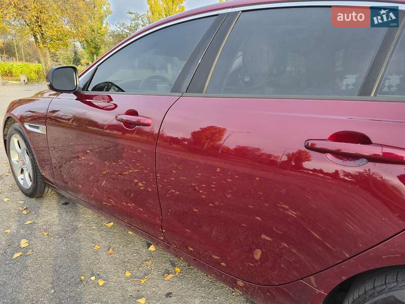 Седан Jaguar XE 2016 в Кременчуці фото 8 Седан Jaguar XE 2016 в Кременчуці