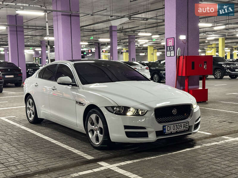 Седан Jaguar XE 2016 в Києві фото 8 Седан Jaguar XE 2016 в Києві