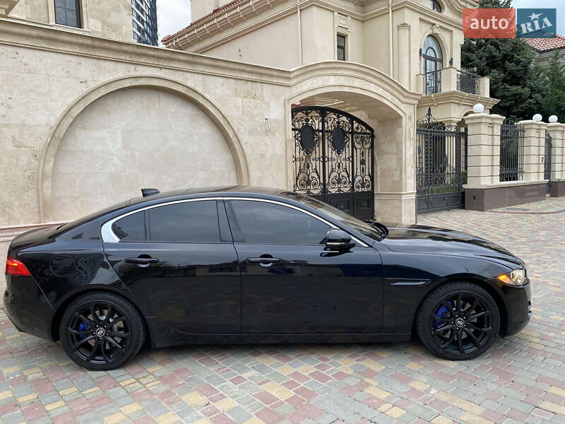 Седан Jaguar XE 2016 в Одесі фото 8 Седан Jaguar XE 2016 в Одесі
