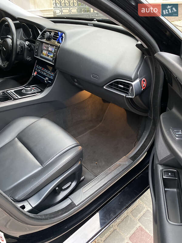 Седан Jaguar XE 2016 в Одесі фото 21 Седан Jaguar XE 2016 в Одесі