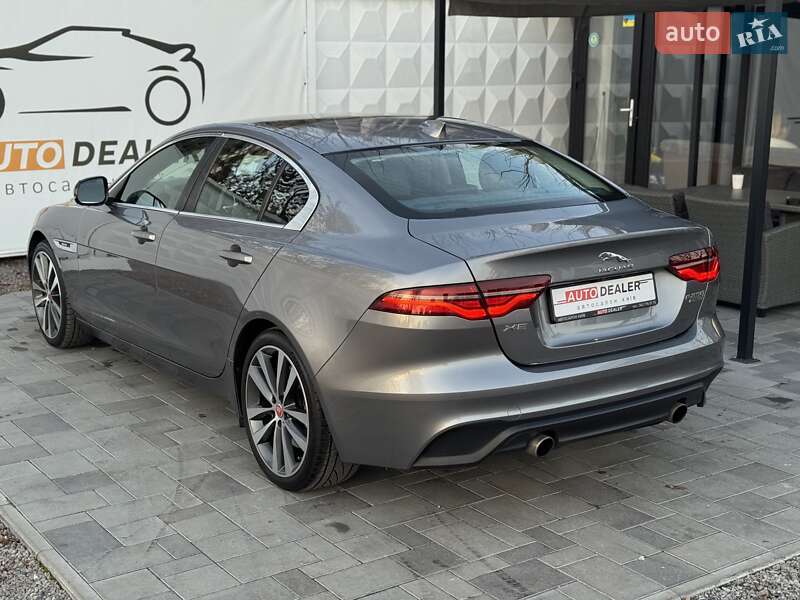 Седан Jaguar XE 2020 в Києві