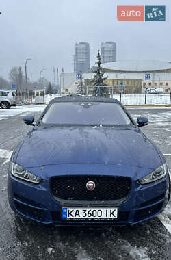 Седан Jaguar XE 2016 в Києві