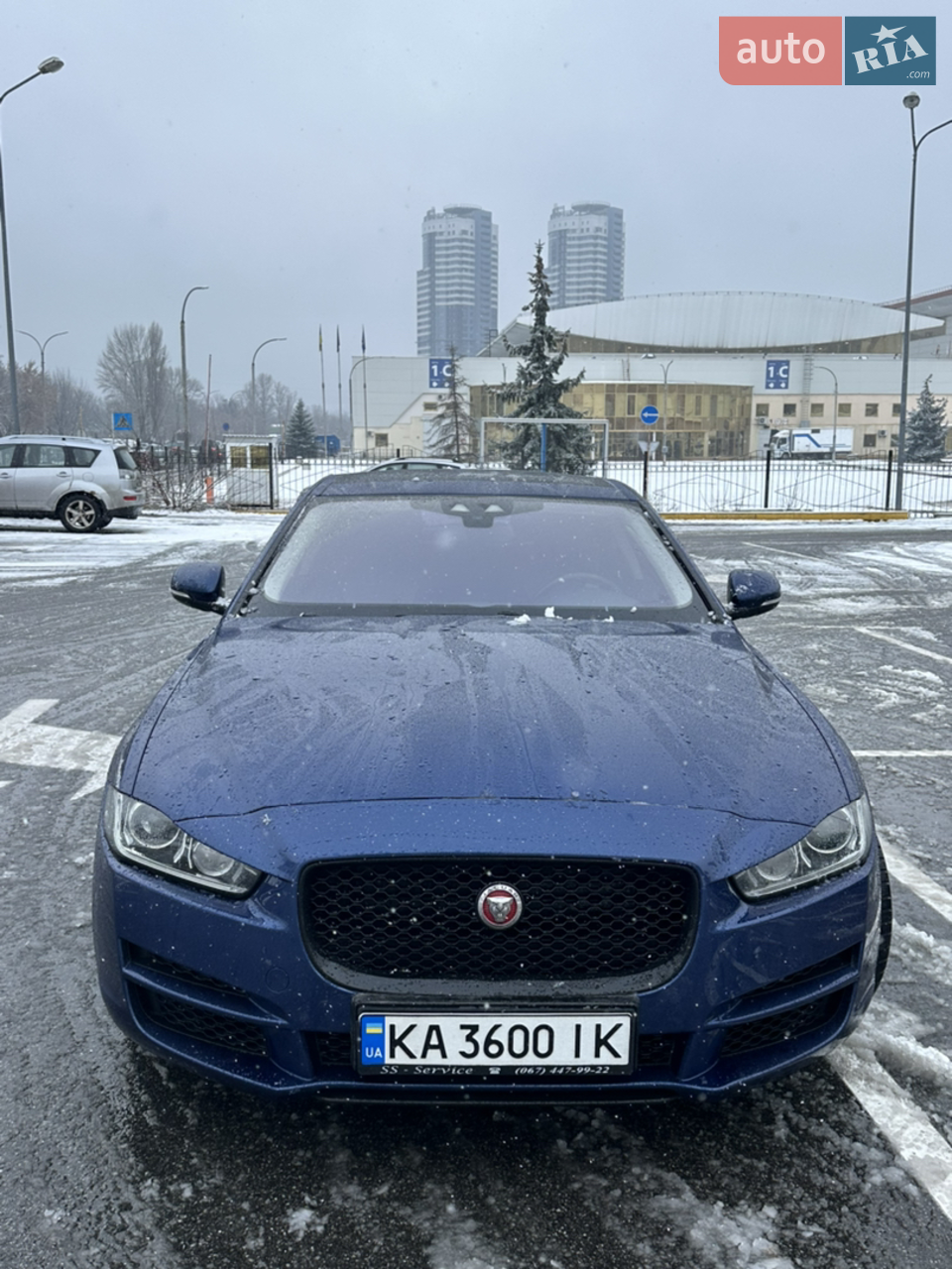 2017 Jaguar XE - мініатюра 16