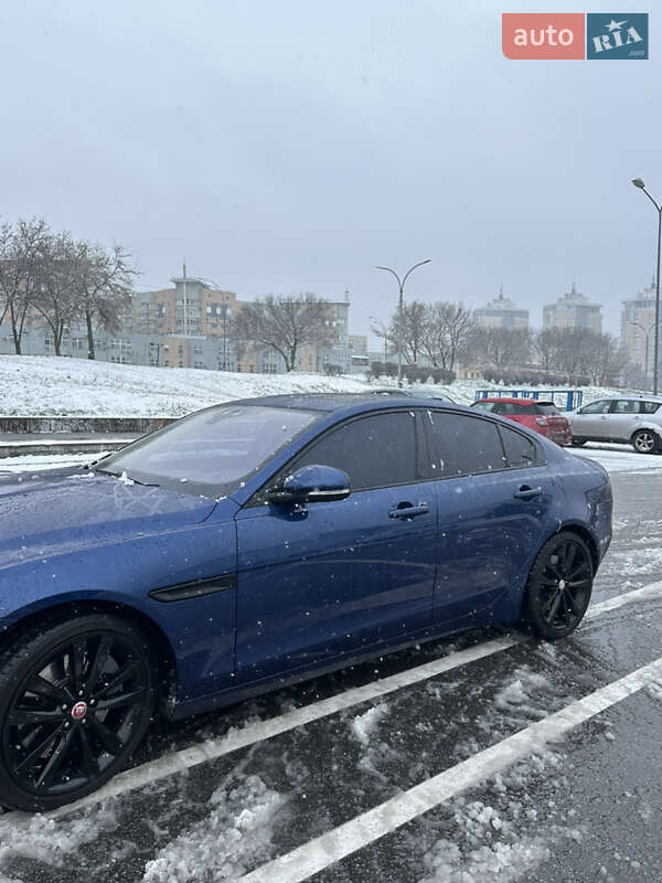 Седан Jaguar XE 2016 в Киеве фото 8 Седан Jaguar XE 2016 в Киеве