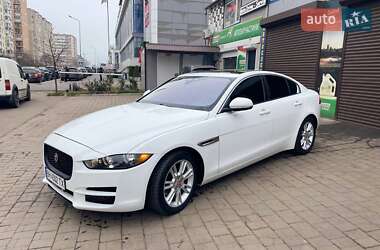 Седан Jaguar XE 2016 в Одесі